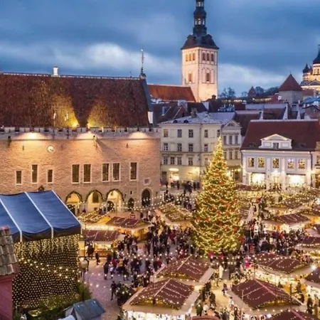 Center Old Town , Luxury Bar Included Lejlighed